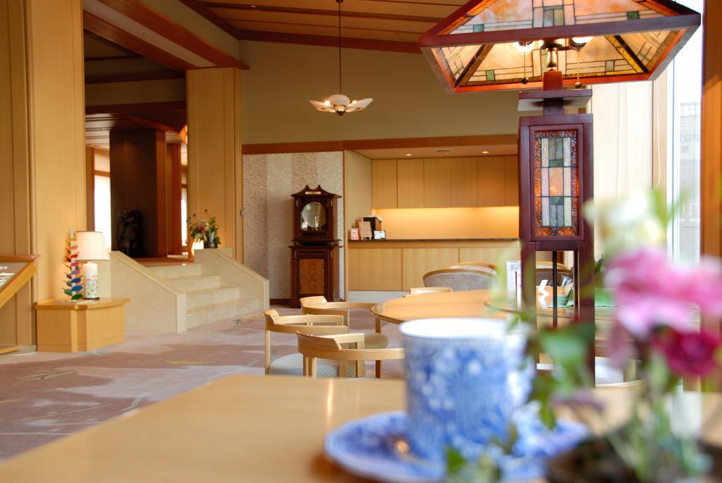 Minoya Hotel Yahiko Buitenkant foto